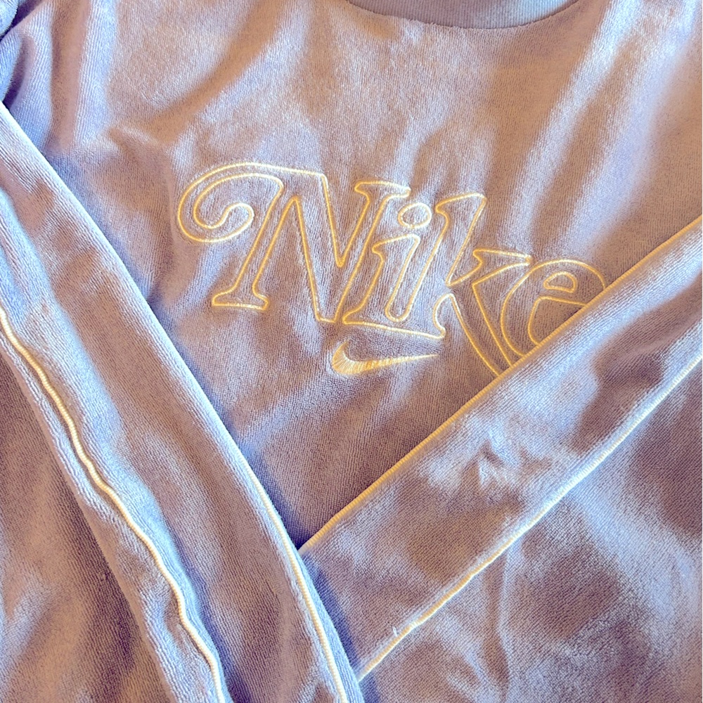 Nike Small Cropped Sweatshirt